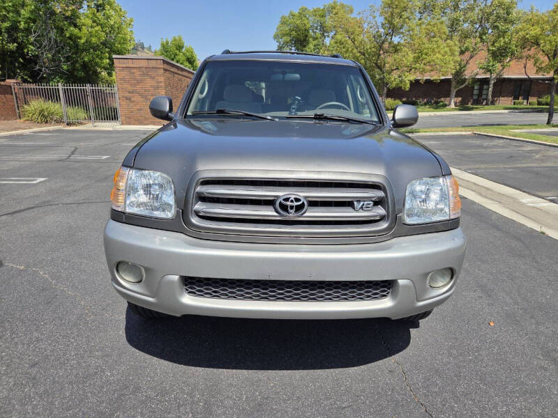 2003 Toyota Sequoia SR5