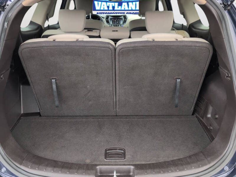 2017 Hyundai Santa Fe SE