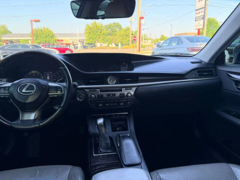 2016 Lexus ES 350