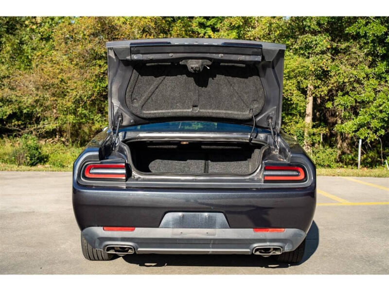 2016 Dodge Challenger SXT