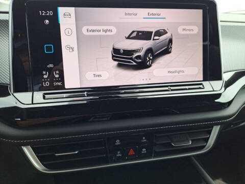 2026 Volkswagen Atlas Cross Sport SEL Premium R-Line 4Motion