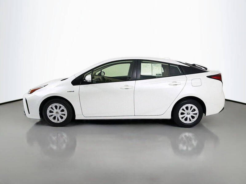 2020 Toyota Prius LE