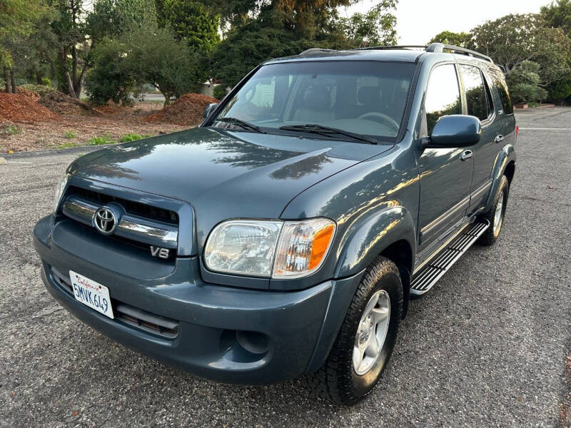 2005 Toyota Sequoia SR5
