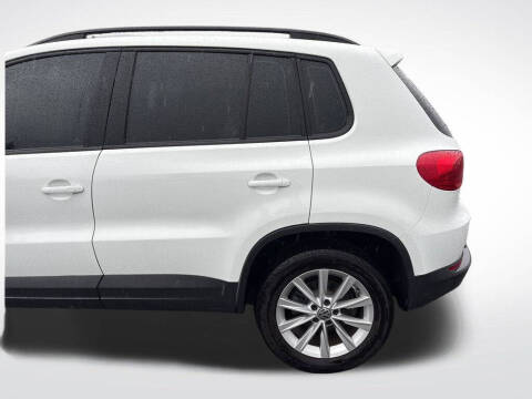 2018 Volkswagen Tiguan Limited 2.0T 4Motion