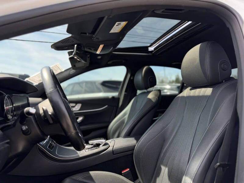 2019 Mercedes-Benz E-Class E 300