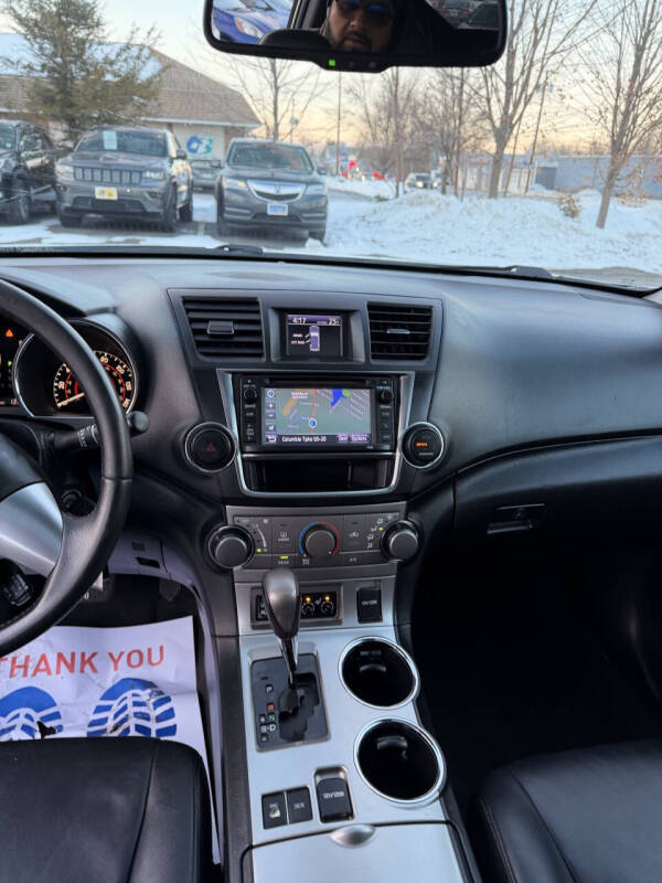 2013 Toyota Highlander SE