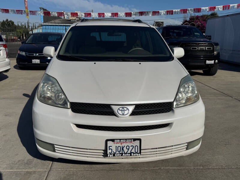 2004 Toyota Sienna XLE 7 Passenger