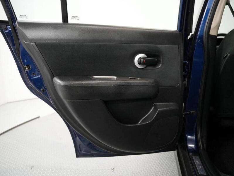 2012 Nissan Versa 1.8 S