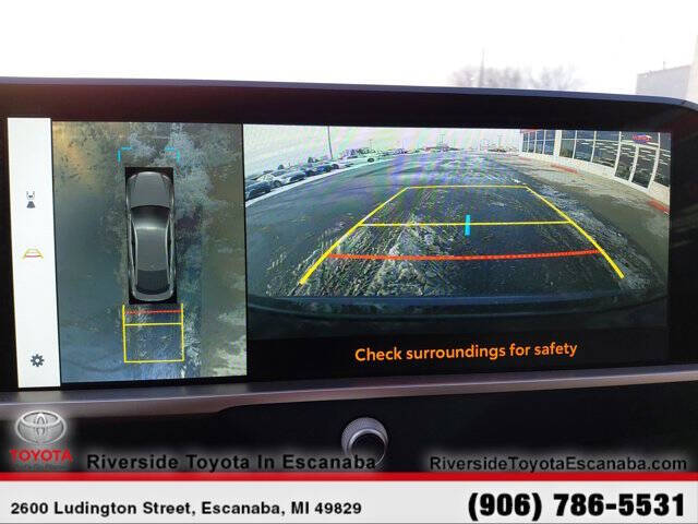 2025 Toyota Crown Platinum