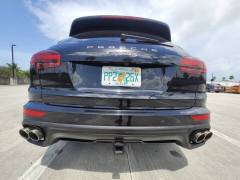 2016 Porsche Cayenne S