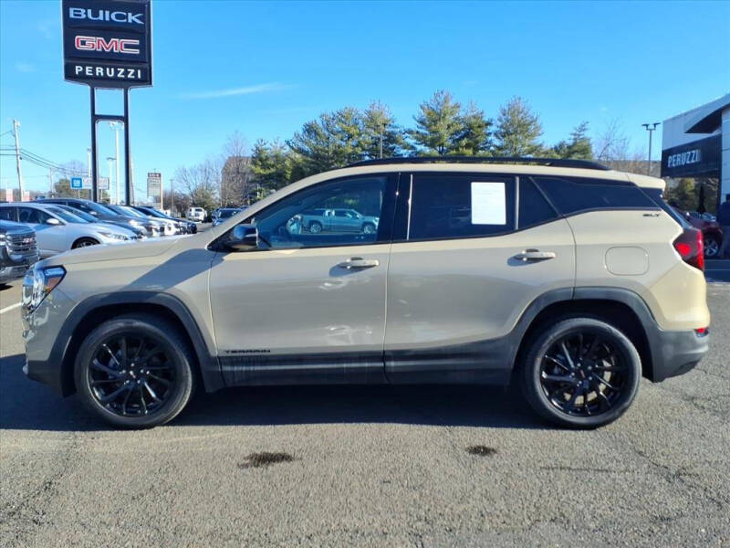 2023 GMC Terrain SLT