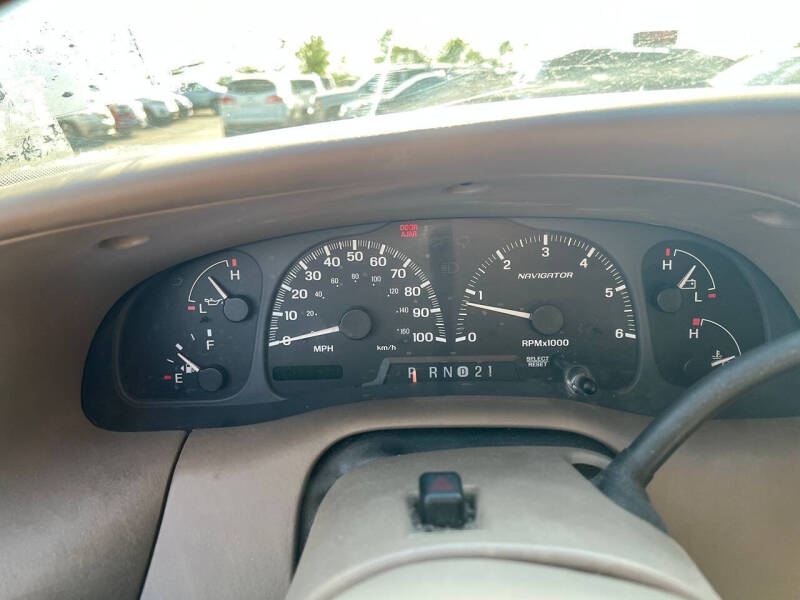 2001 Lincoln Navigator