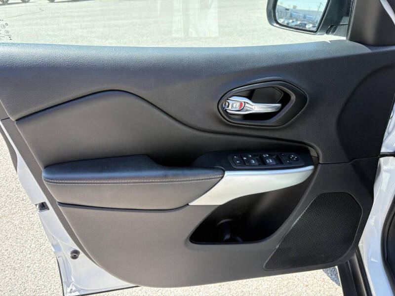 2022 Jeep Cherokee X