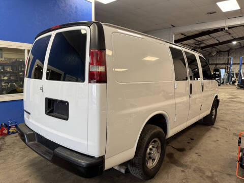 2018 Chevrolet Express 2500