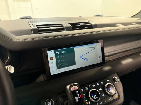 2024 Land Rover Defender 90 P400 X-Dynamic SE