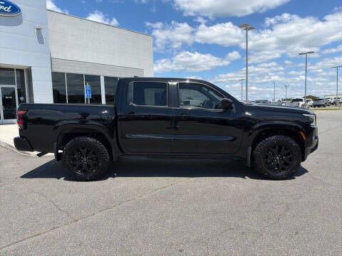 2023 Nissan Frontier SV