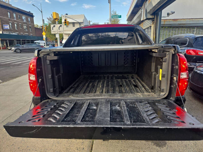 2011 Chevrolet Avalanche LTZ