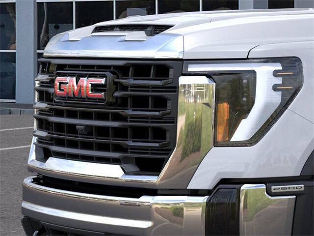 2025 GMC Sierra 2500HD Pro
