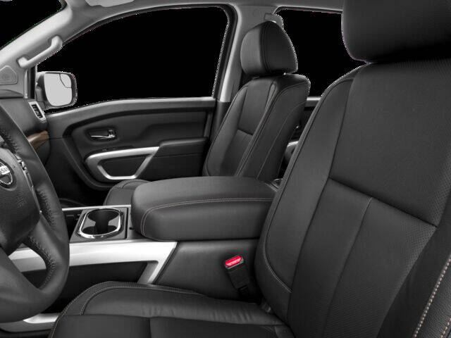 2017 Nissan Titan SL