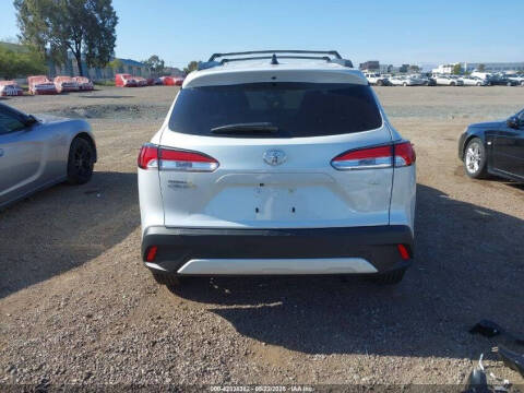 2025 Toyota Corolla Cross LE