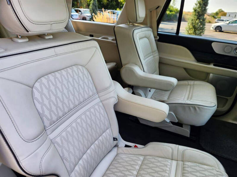 2021 Lincoln Navigator Black Label