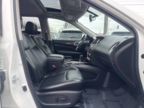 2017 Nissan Pathfinder