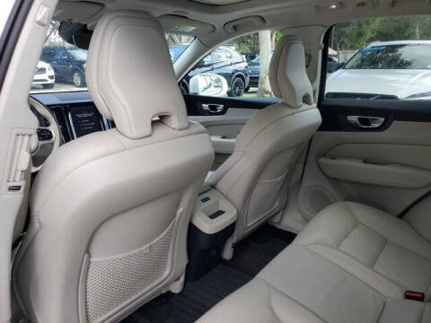 2023 Volvo XC60 B5 Plus Bright Theme