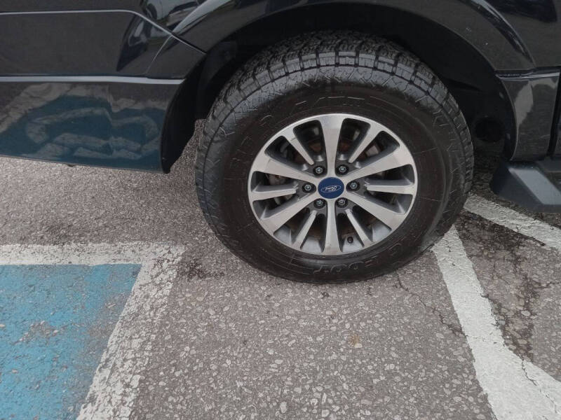 2017 Ford Expedition EL XLT