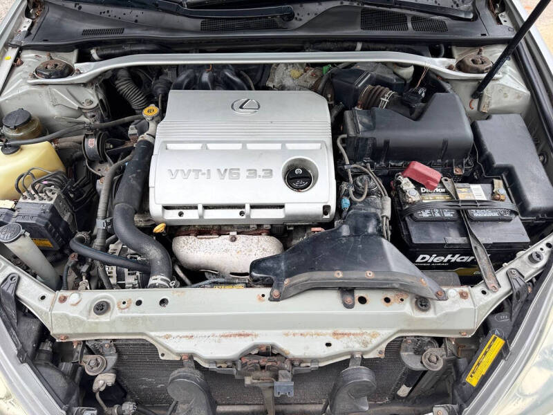 2004 Lexus ES 330
