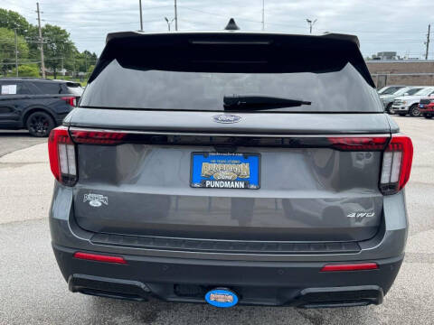 2025 Ford Explorer ST-Line