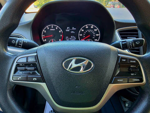 2019 Hyundai Accent SE