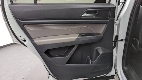 2022 Volkswagen Atlas Cross Sport SE 4Motion