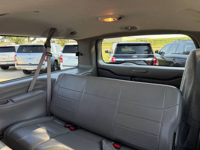 2005 Ford Excursion XLT