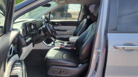 2022 Kia Carnival EX