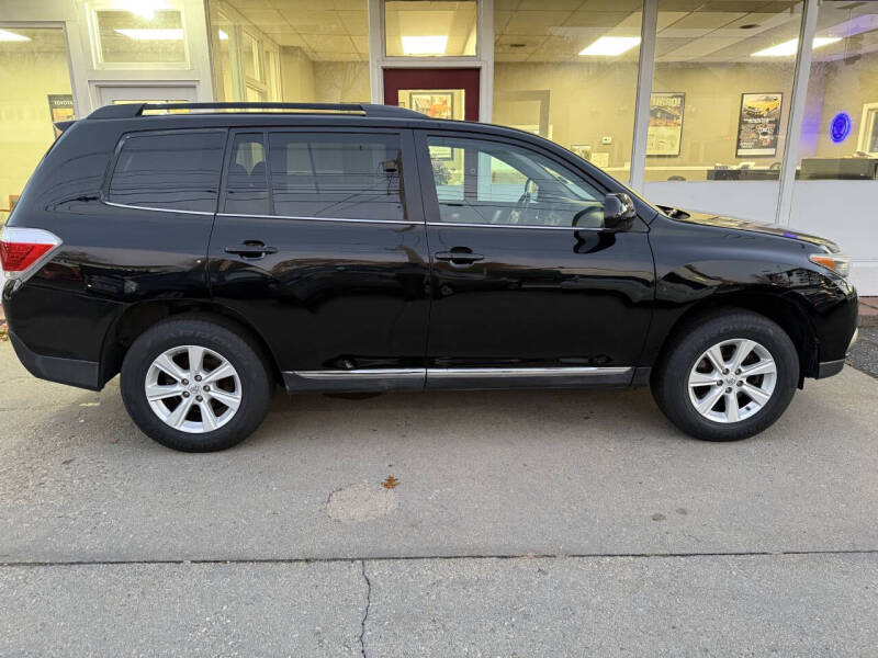2013 Toyota Highlander SE