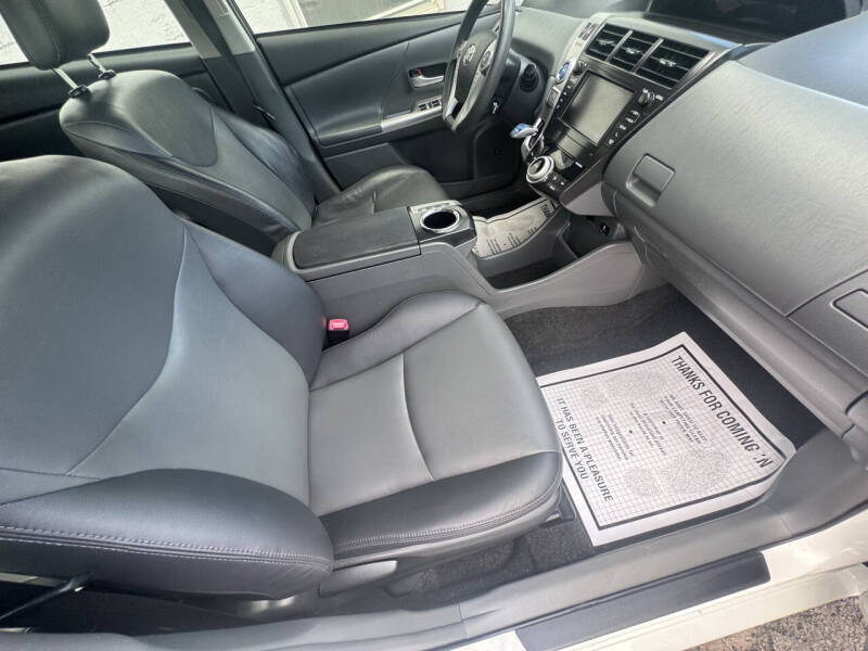 2012 Toyota Prius v Five