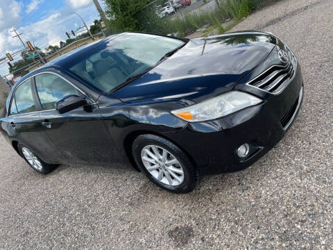2011 Toyota Camry for sale at United Motors in Saint Cloud MN