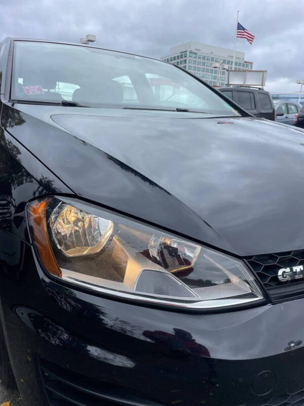 2017 Volkswagen Golf GTI S