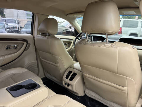 2015 Ford Taurus Limited