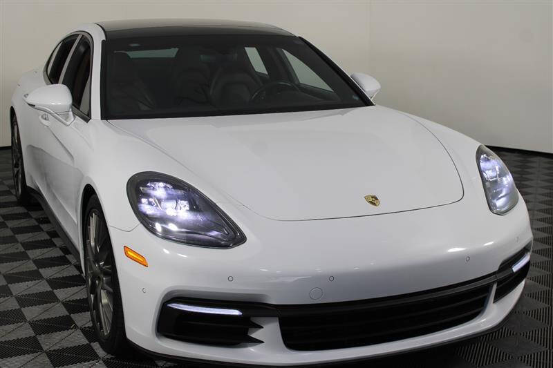 2018 Porsche Panamera