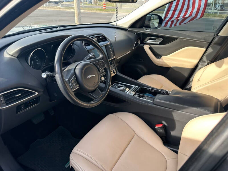 2017 Jaguar F-PACE 35t Premium