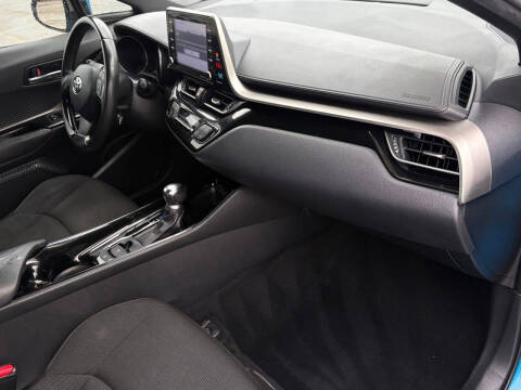 2019 Toyota C-HR XLE