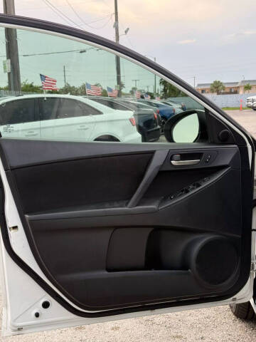 2013 Mazda MAZDA3 i Touring