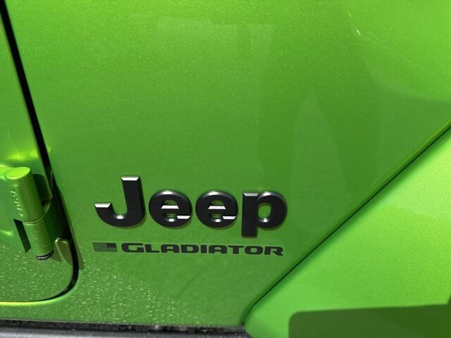 2025 Jeep Gladiator Willys