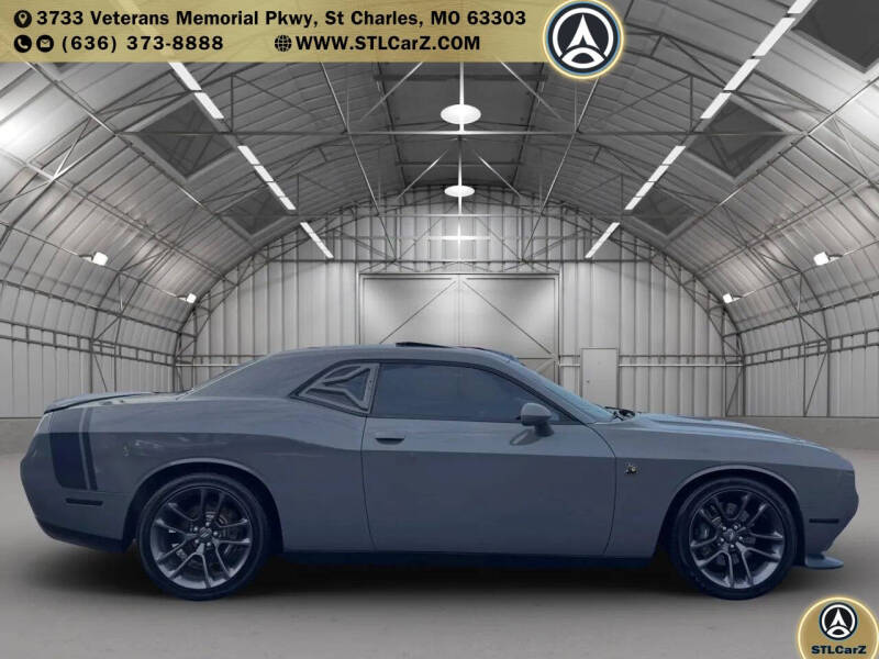 2017 Dodge Challenger 392 HEMI Scat Pack Shaker