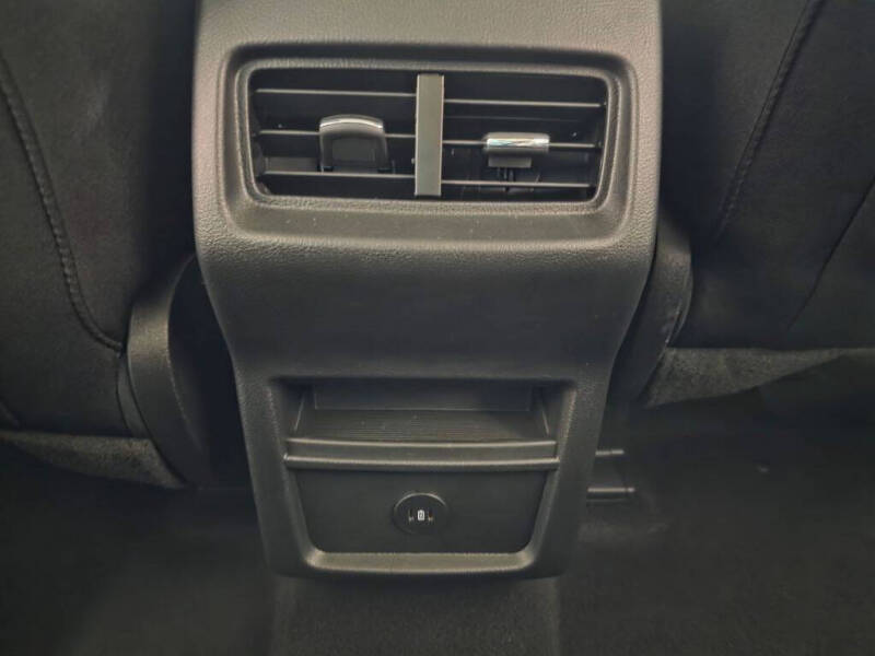 2024 Ford Edge SE