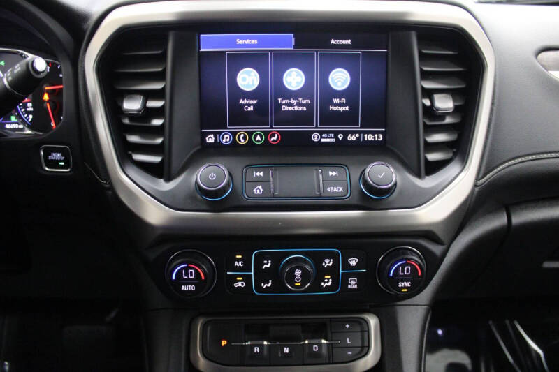 2022 GMC Acadia Denali