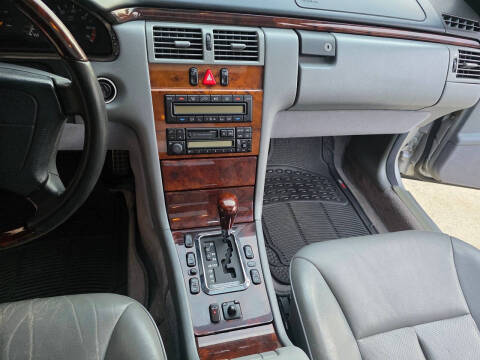1998 Mercedes-Benz E-Class E 320