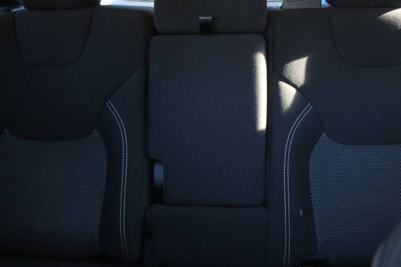 2021 Jeep Cherokee Freedom