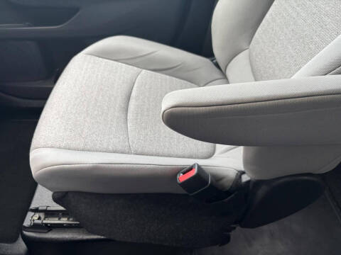 2024 Toyota Sienna LE 8-Passenger